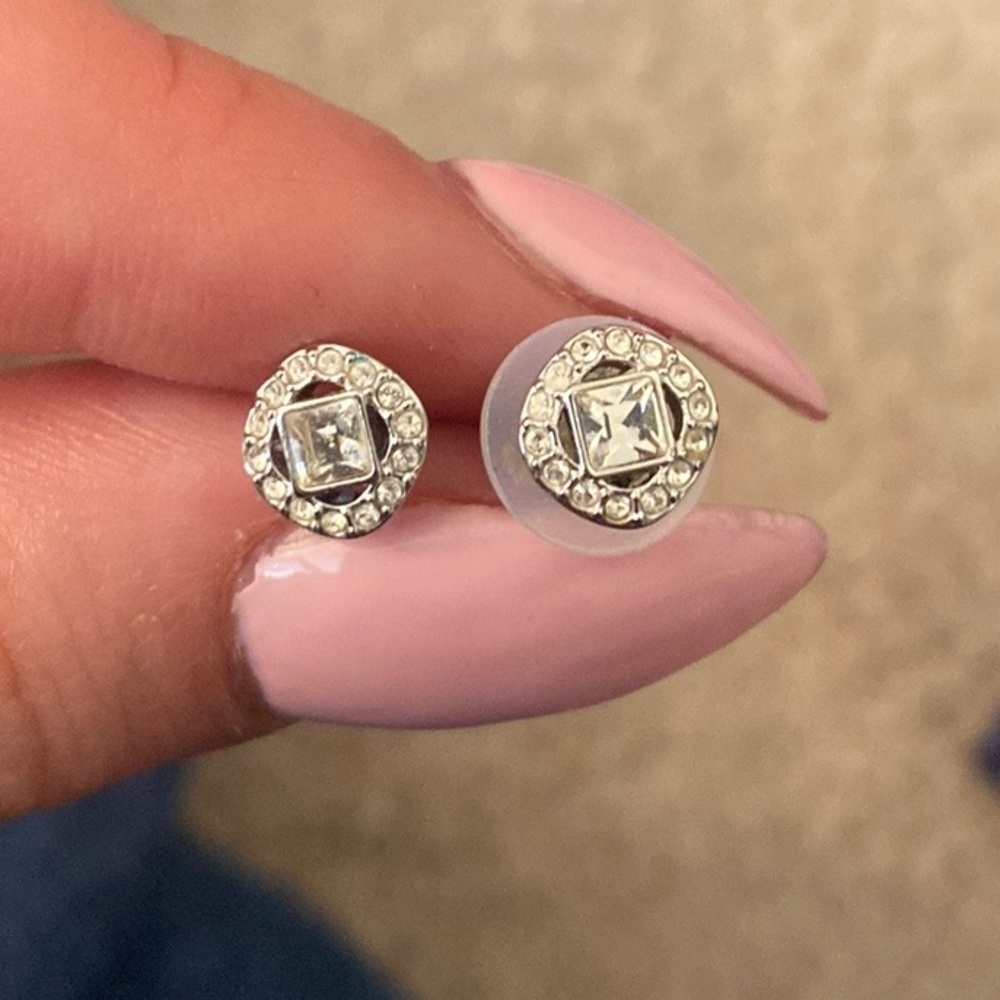 Stunning Swarovski studs